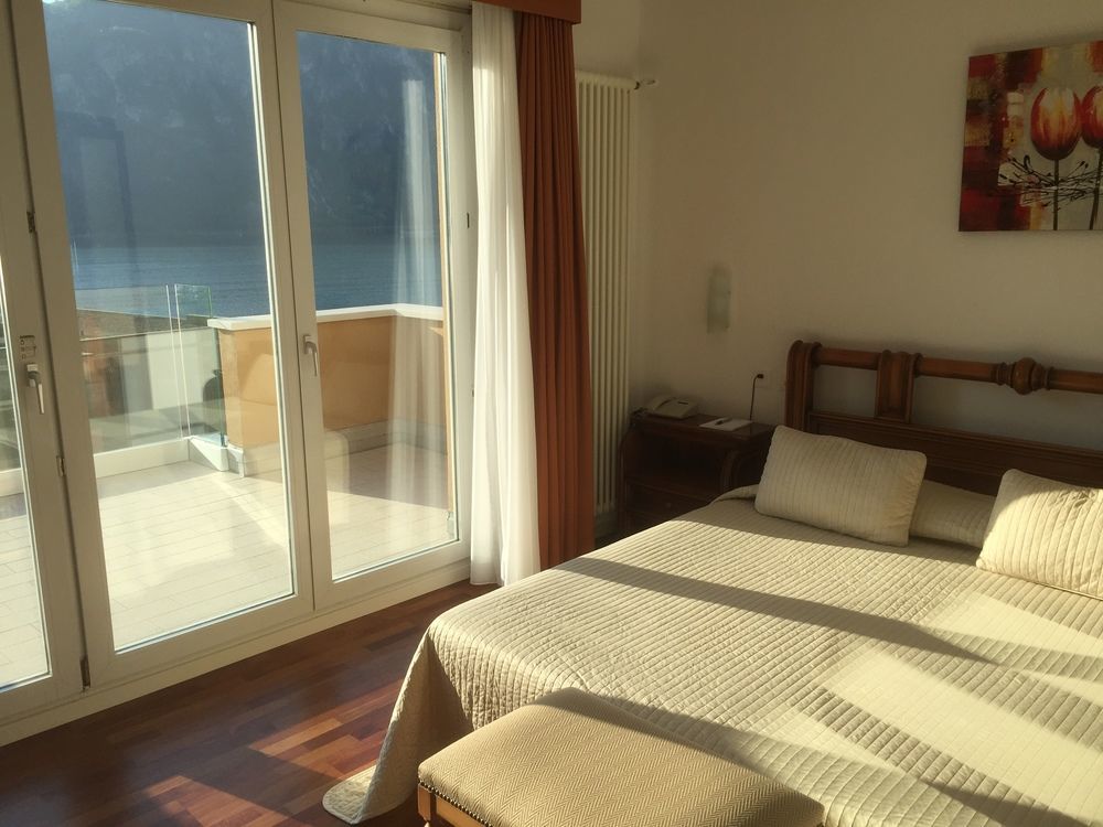 Hotel Campione Біссоне Екстер'єр фото